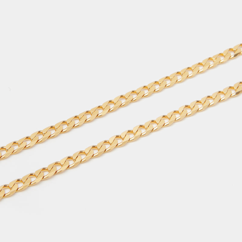 Cuban Chain in Gold for her