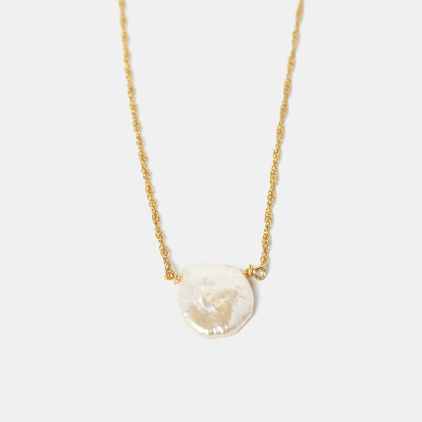 Mother of Pearl in Gold