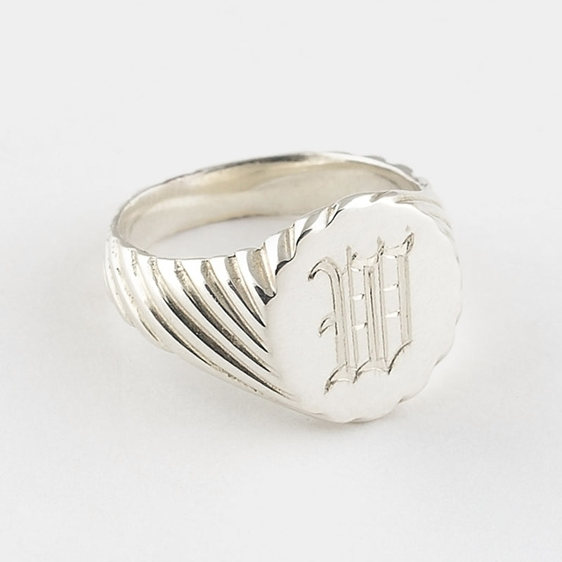 Julius Signet Ring in Silver – DEUX LIONS JEWELRY