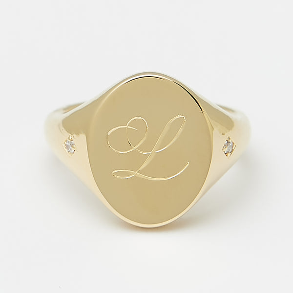 Kazra Signet Ring in Gold