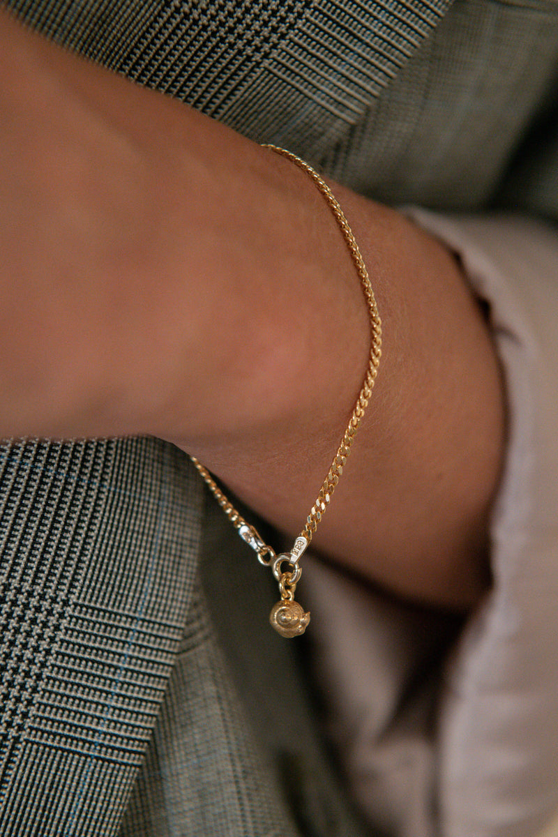 L'Escargot Bracelet in Gold