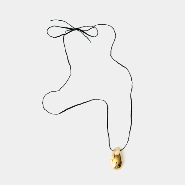 Honeydrop String Pendant in Gold
