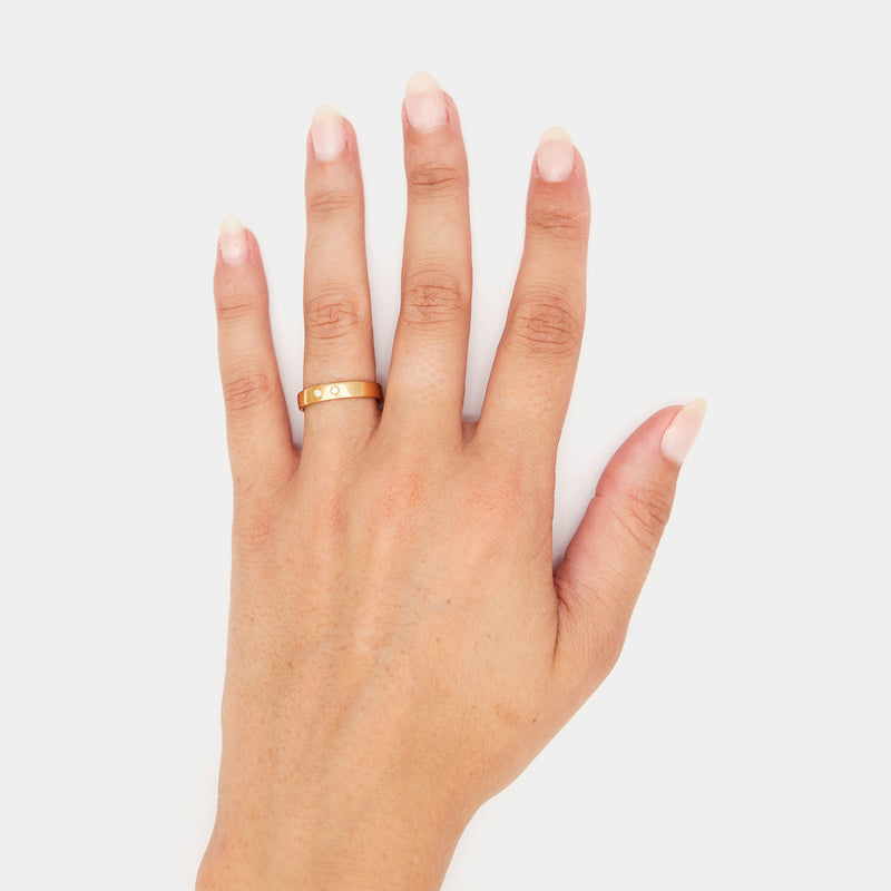 5mm Henchey Band Flat in Gold