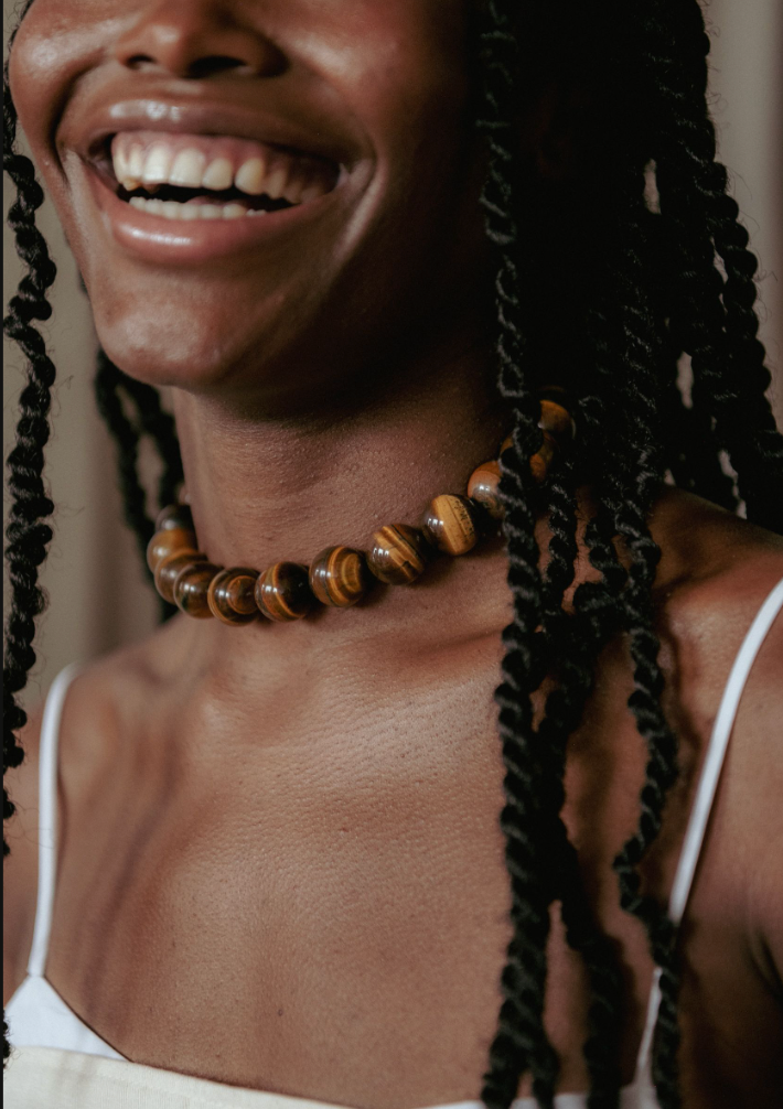 Caramel Stone Necklace & Golden Dance Clasp