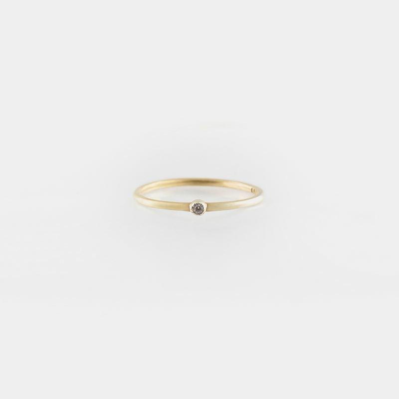 Simple Cléo Diamond Ring