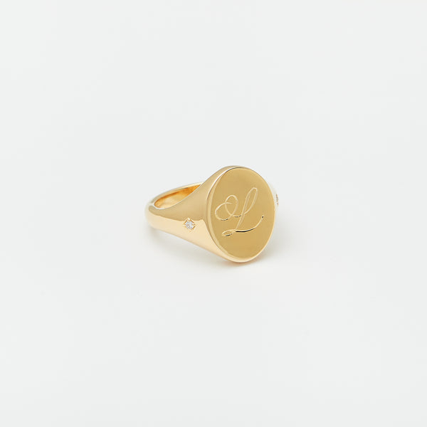 Kazra Signet Ring in Gold