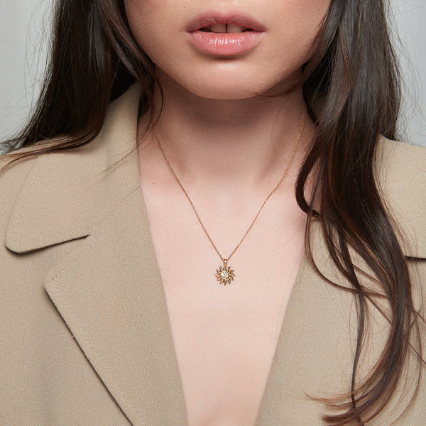 Golden Solana Necklace in Solid Gold