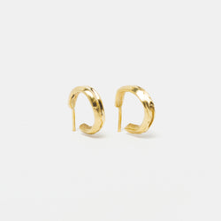 Edith Hoops in Gold