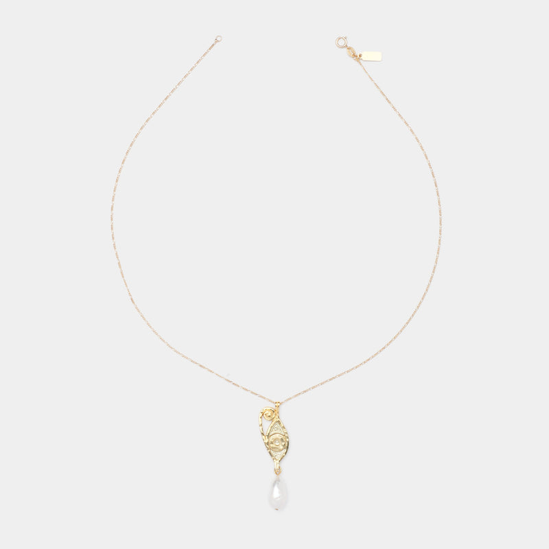 Golden Ayla Pearl Necklace in Solid Gold