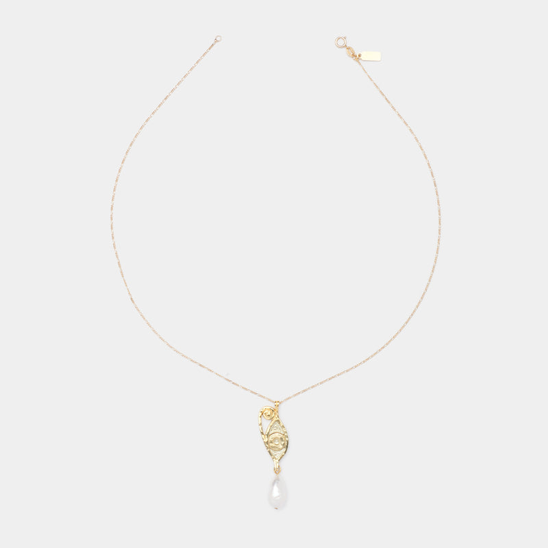 Golden Ayla Pearl Necklace